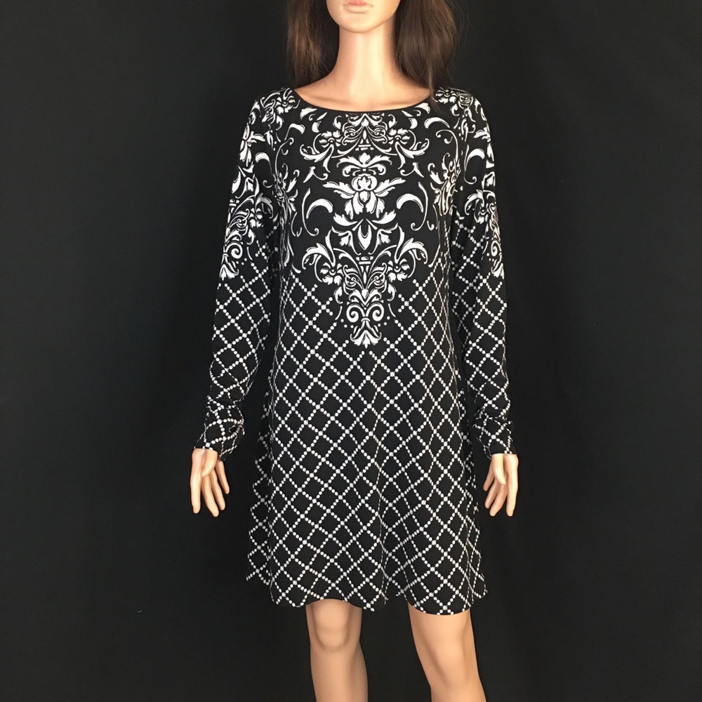 WHBM Long Sleeve Scoop Neck Shift Dress
